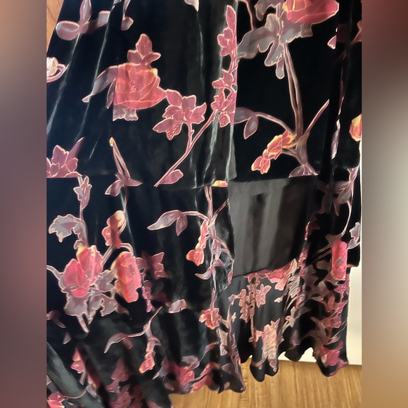 Anthropologie Hutch Floral Velvet Wrap Maxi Dress - Picture 5 of 6